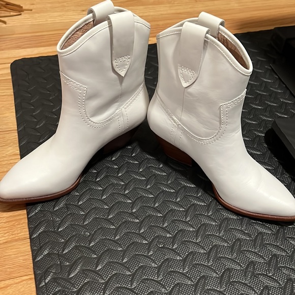 Very stylish Boots! Never worn brand new and ready to make any outfit pop! - Picture 6 of 6